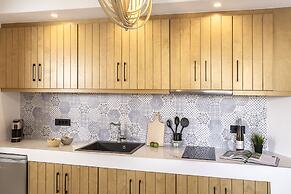 La Estrella 4 Suites with Sea View & 4 Prive Hot Tub