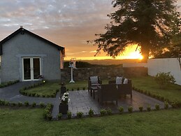 The Lodge - Rural Tipperary Bordering Kilkenny