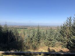 The Lodge - Rural Tipperary Bordering Kilkenny