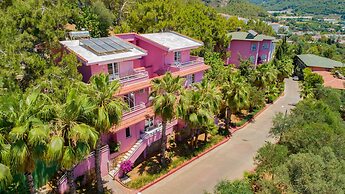 Senza Garden Holiday Club