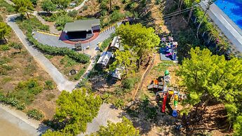 Senza Garden Holiday Club