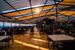 Senza Garden Holiday Club