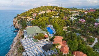 Senza Garden Holiday Club