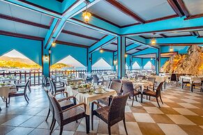 Senza Garden Holiday Club