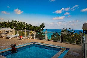 Senza Garden Holiday Club