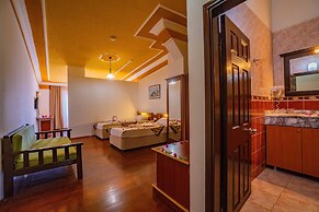 Senza Garden Holiday Club