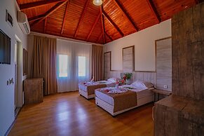 Senza Garden Holiday Club