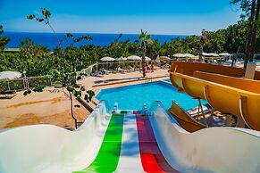 Senza Garden Holiday Club