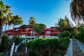 Senza Garden Holiday Club