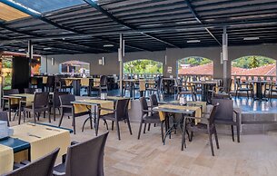 Senza Garden Holiday Club