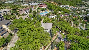 Senza Garden Holiday Club