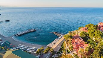 Senza Garden Holiday Club