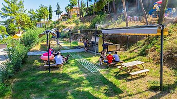 Senza Garden Holiday Club