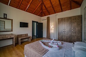 Senza Garden Holiday Club