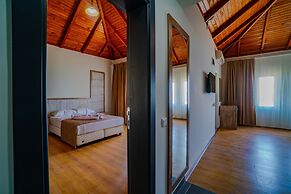 Senza Garden Holiday Club