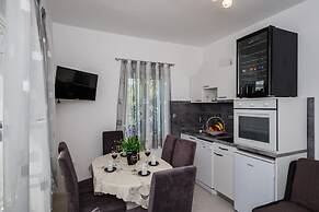 Luxury Private Villa Complex With Pool and Jacuzzi