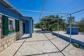 Luxury Private Villa Complex With Pool and Jacuzzi