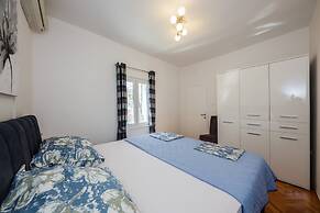 Luxury Private Villa Complex With Pool and Jacuzzi