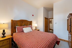 3059 The Timbers 2 Bedroom Condo by RedAwning