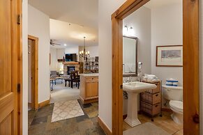 3059 The Timbers 2 Bedroom Condo by RedAwning