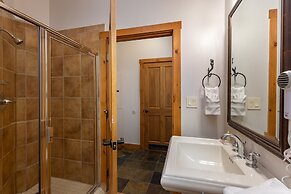 3059 The Timbers 2 Bedroom Condo by RedAwning