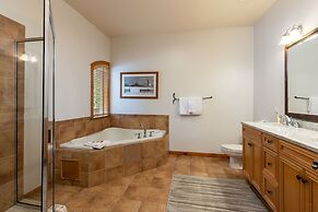 3059 The Timbers 2 Bedroom Condo by RedAwning