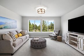 Dara Work-friendly Modern Irish Farmhouse With Mountain View by Redawn