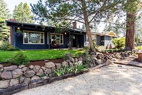 The Bend House 3 Bedroom Home by RedAwning