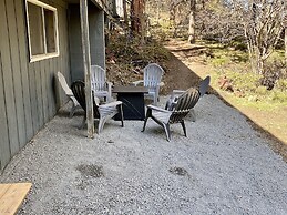 Hollinshead Haven 30 Days Min 3 Bedroom Home by Redawning