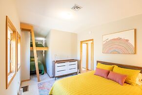 The Oaks Home features Private Disc Golf Course by RedAwning