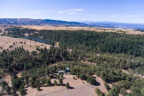The Oaks Home features Private Disc Golf Course by RedAwning