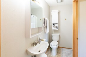 The Oaks Home features Private Disc Golf Course by RedAwning