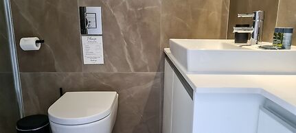 Phaedrus Living: Seaside Luxury Flat Athina 123