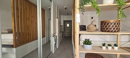 Phaedrus Living: Seaside Luxury Flat Athina 123