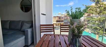 Phaedrus Living: Seaside Luxury Flat Athina 123