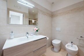 La Suite 2 Ondina Viareggio 200m from sea