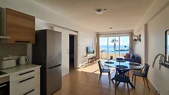 Phaedrus Living: Seaview Luxury flat Paphinia 204