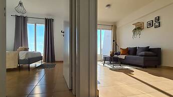 Phaedrus Living: Seaview Luxury flat Paphinia 204