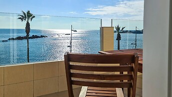 Phaedrus Living: Seaview Luxury flat Paphinia 204