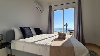 Phaedrus Living: Seaview Luxury flat Paphinia 204