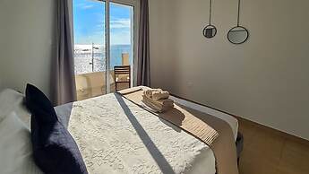 Phaedrus Living: Seaview Luxury flat Paphinia 204