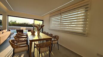 Phaedrus Living Seaview Luxury Villa Venus 006