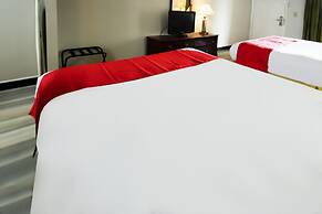 Cypress Inn & Suites Washington by OYO