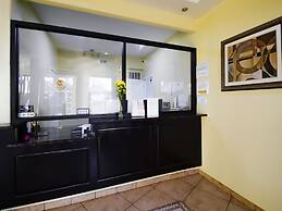 Cypress Inn & Suites Washington by OYO