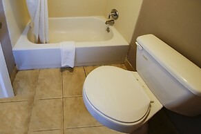 Cypress Inn & Suites Washington by OYO