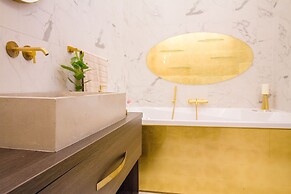 Count Zrinyi Basilica Residence