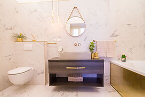 Count Zrinyi Basilica Residence