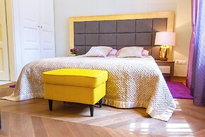 Count Zrinyi Basilica Residence