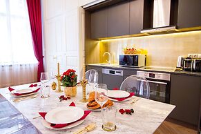 Count Zrinyi Basilica Residence