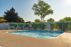 Sun Retreats Silver Lake